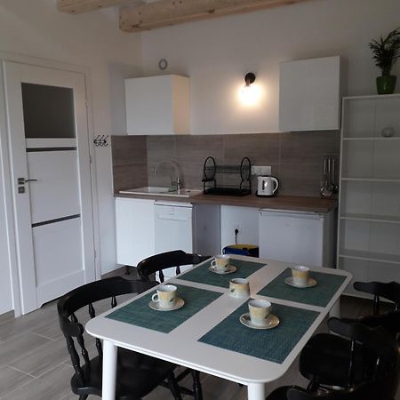 Paprotowka Apartament Wiosenny Paprotno Buitenkant foto