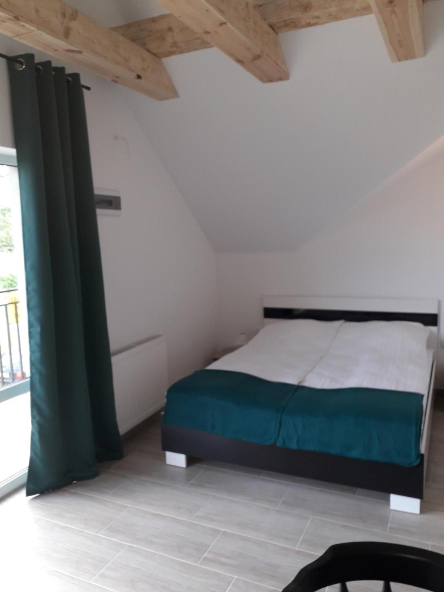 Paprotowka Apartament Wiosenny Paprotno Buitenkant foto