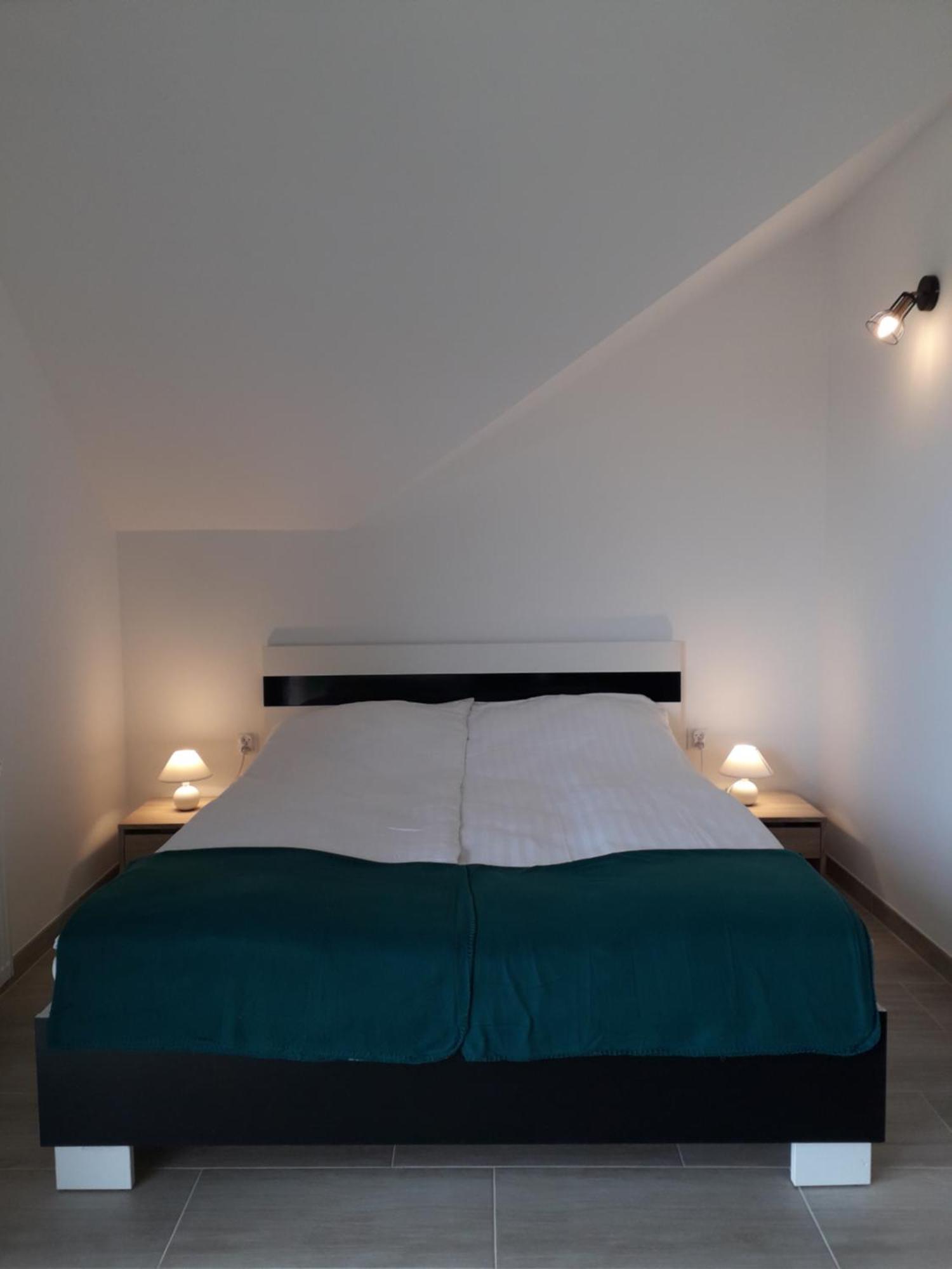 Paprotowka Apartament Wiosenny Paprotno Buitenkant foto
