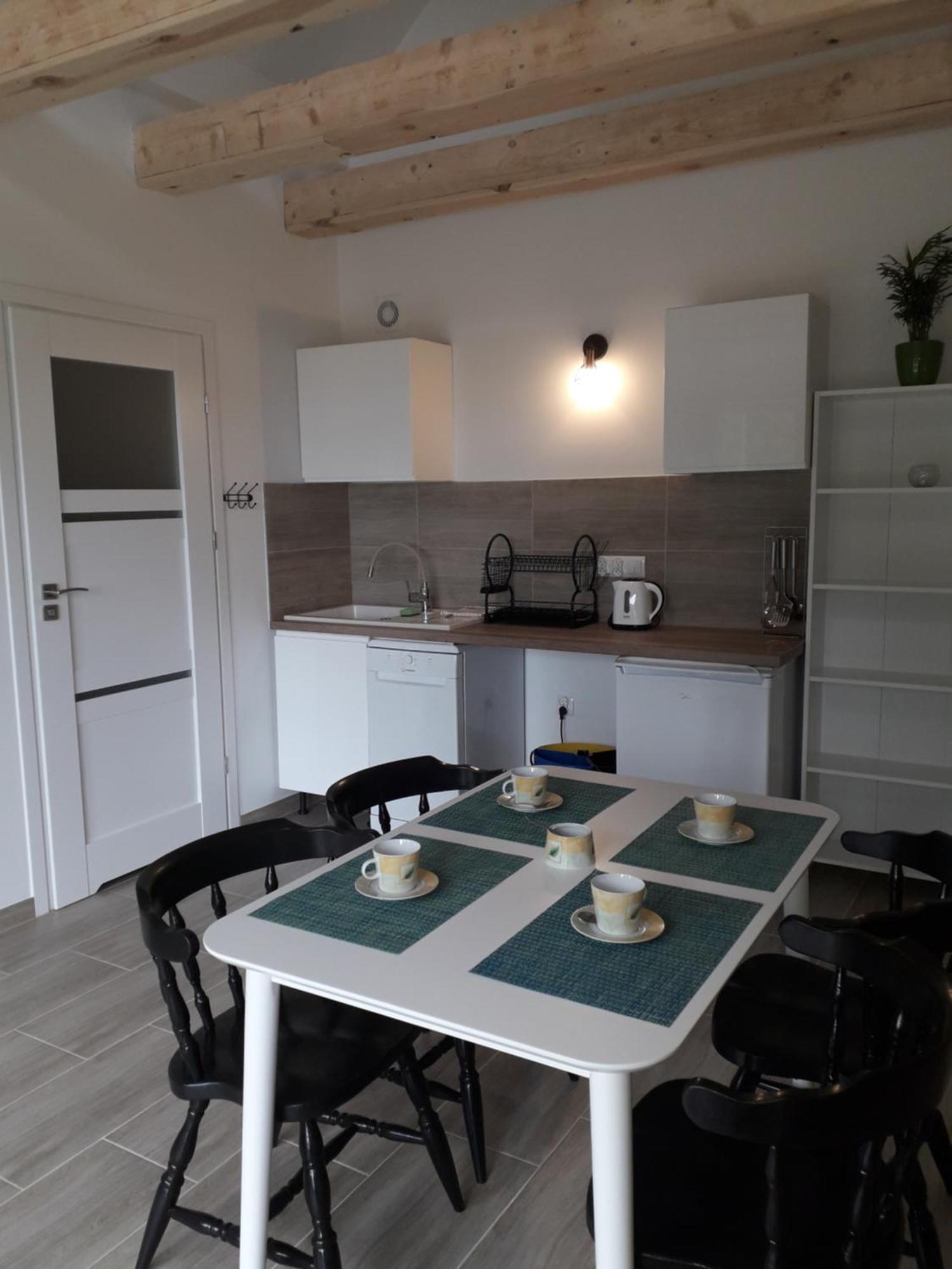 Paprotowka Apartament Wiosenny Paprotno Buitenkant foto